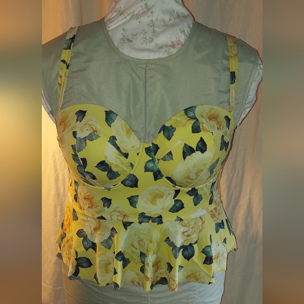 Torrid underwire peplum midkini